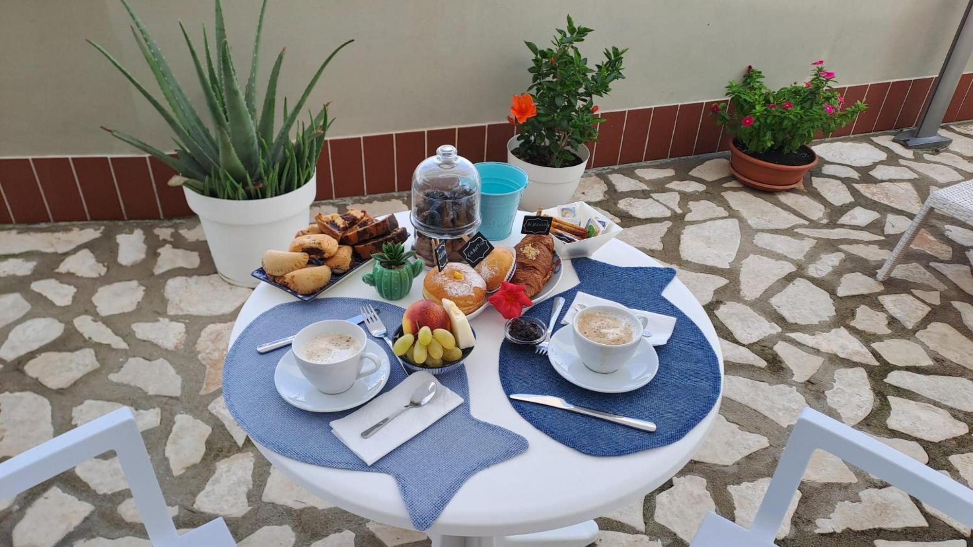Tramonto Sul Mare Bed & Breakfast Termoli Exterior photo